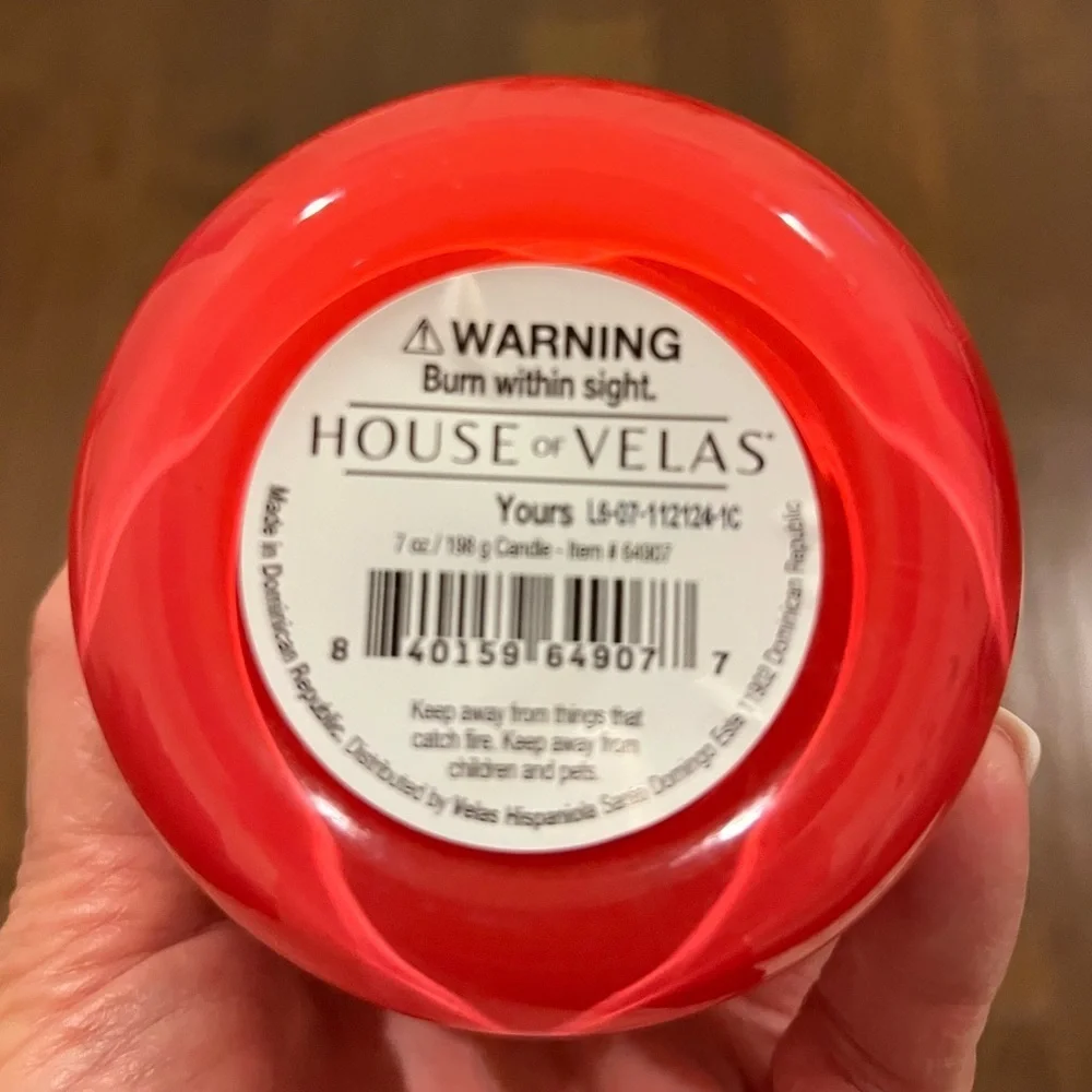 NEW House of Velas “YOURS” Berry & Vanilla Scented Candle 7 oz
